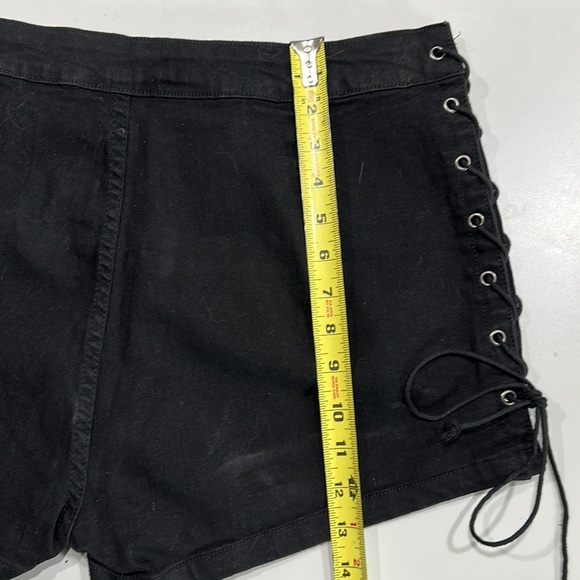 Lace up shorts - Picture 5 of 6